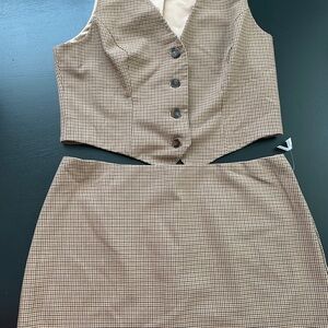 House of Harlow 1960 Vest & Mini Skirt Set